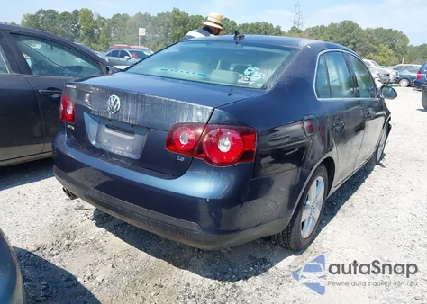2008 Volkswagen Jetta Se/Sel z USA, uszkodzony, nr VIN 3VWRM71KX8M031282